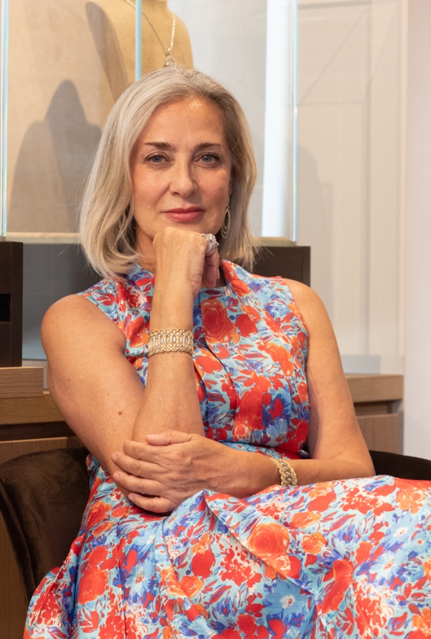 "ماريا كريستينا بوتشيلاتي" المديرة العالمية للتواصل للمجموعة "بوتشيلاتي"