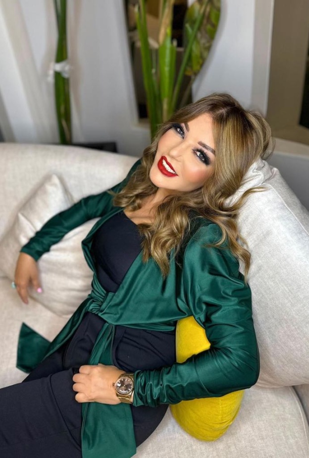 سميرة سعيد تحيى أرشيفها الفني عن طريق الذكاء الاصطناعي 