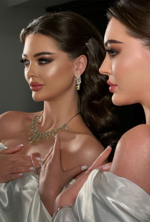 من مكياج خبيرة التجميل وفاء العبود