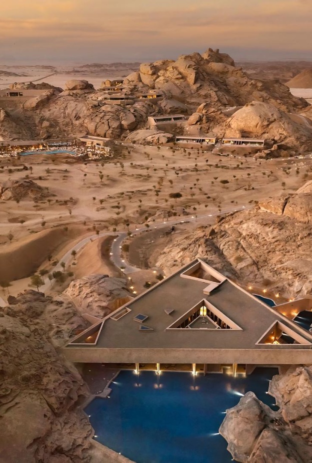 "ديزرت روك" يفتح أبوابه.. تحفة معمارية بين الجبال من "البحر الأحمر الدولية"