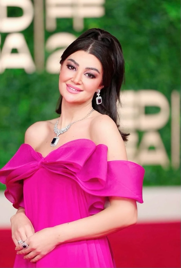  إطلالات مجوهرات خطفت الأنظار خلال مهرجان البحر الأحمر السينمائي 2024