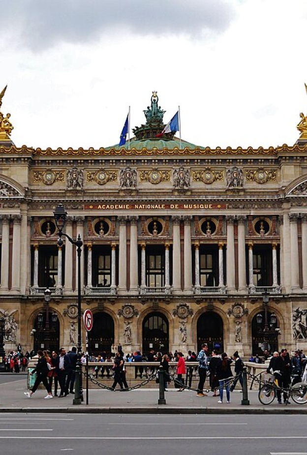 أفضل وجهات سياحية في باريس لعطلة شتوية رائعة بواسطة Zairon