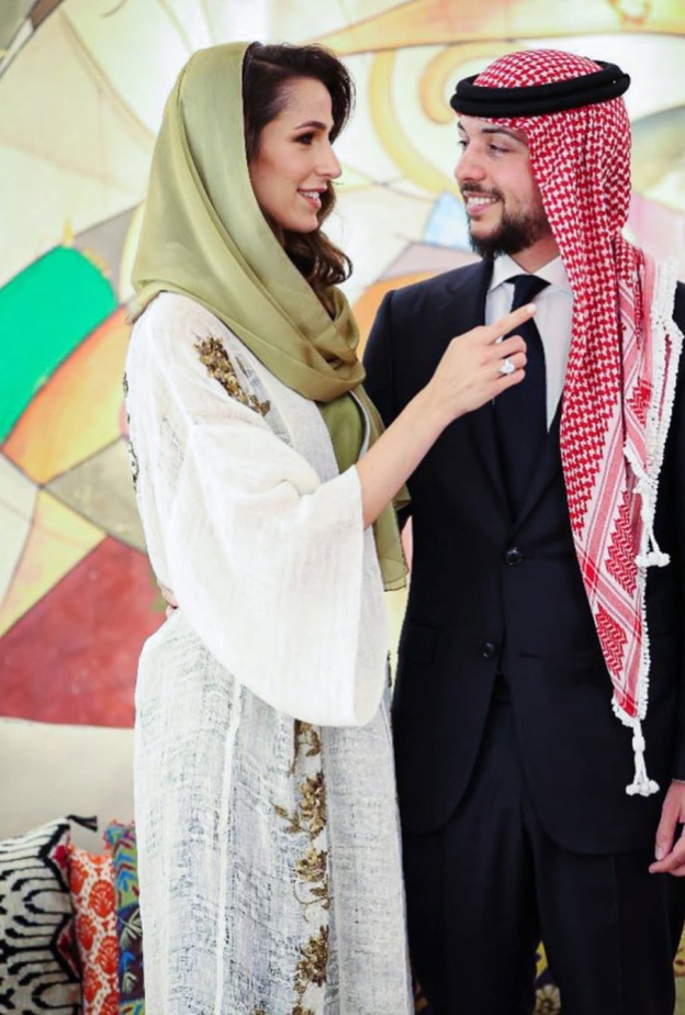 ألبوم صور عنوانه الحب للأميرة رجوة الحسين والأمير الحسين