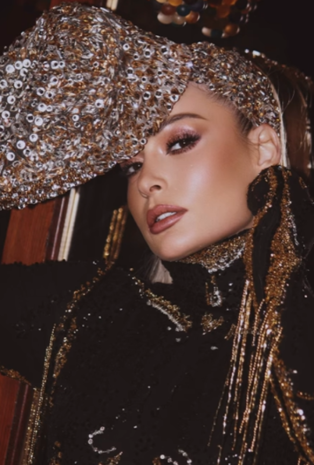 باميلا الكيك بإطلالة غريبة في Murex D'or