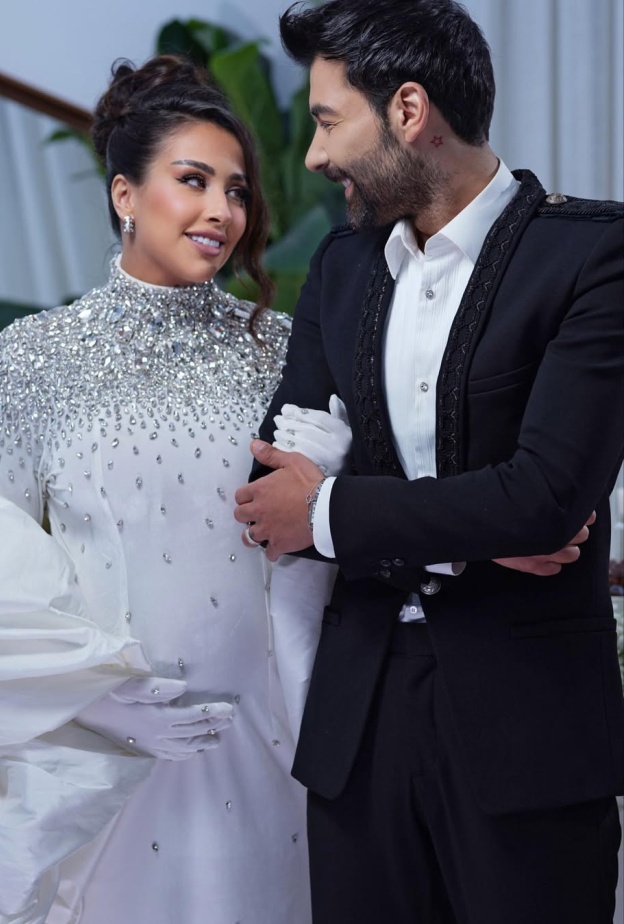 فرح الهادي بتصاميم لافتة وبارزة من أهم دور المجوهرات العالمية