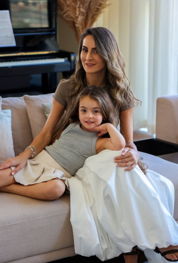 نايلة حداد مؤسّسة علامة  "One of a Kin"تتألّق في شارك تانك دبي بعلامتها لملابس النوم