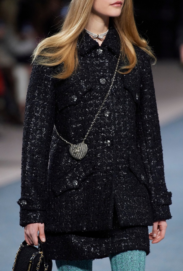 مجموعة Chanel خريف و شتاء 2022 للملابس الجاهزة