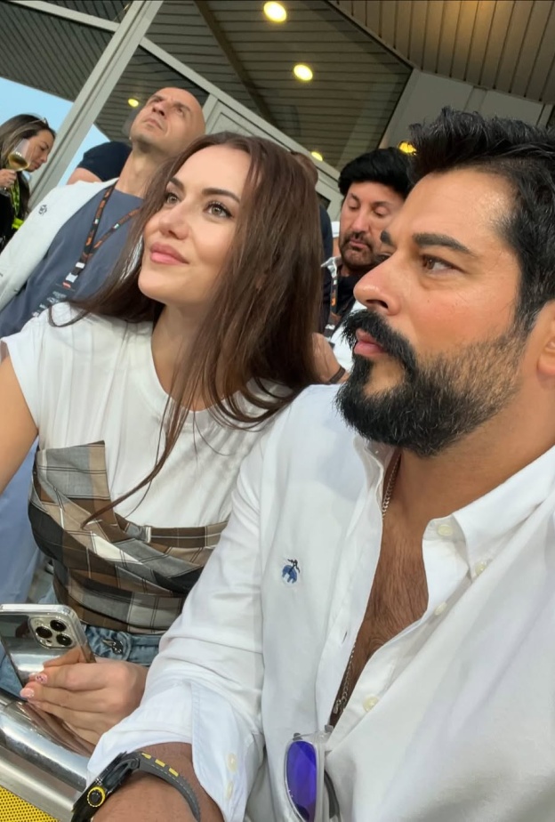 بوراك أوزجيفيت و فهرية أفجين