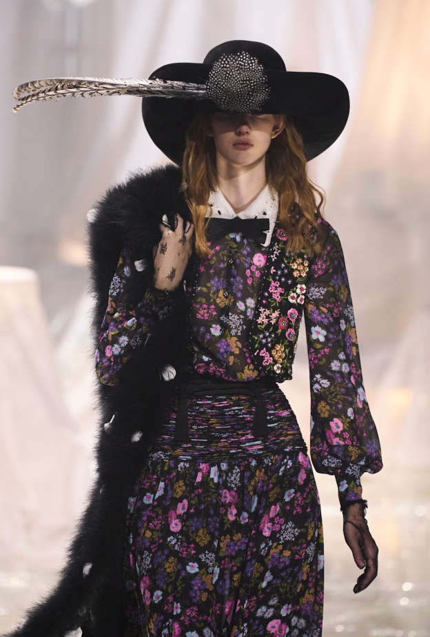 Valentino ربيع و صيف 2025