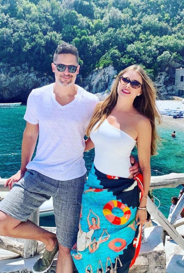  Joe Manganiello  Sofia Vergara