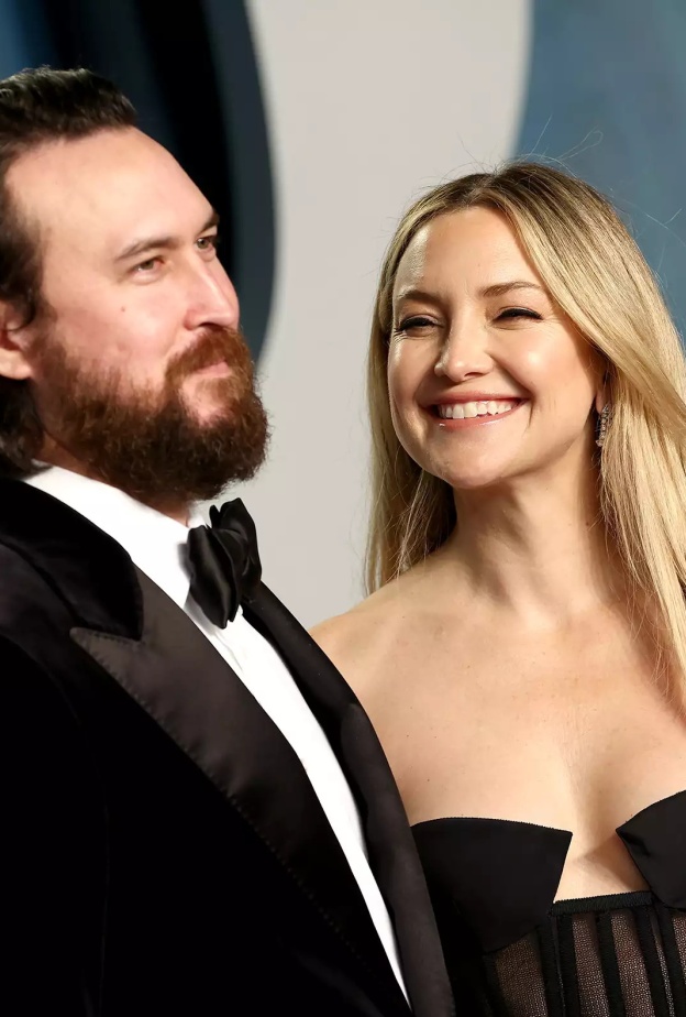 _هدسون Kate Hudson وداني فوجيكاوا Danny Fujikawa