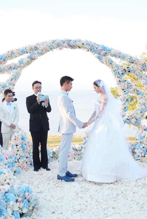 حفلات زفاف النجوم الصينيين بأرقام قياسية