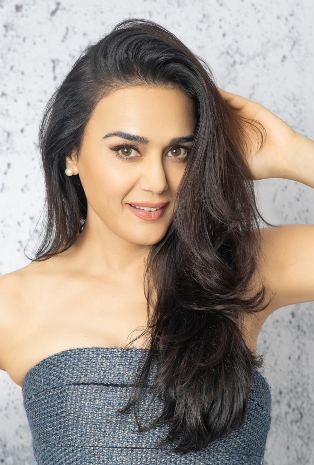 بريتي زينتا Preity Zinta مواليد 31 يناير