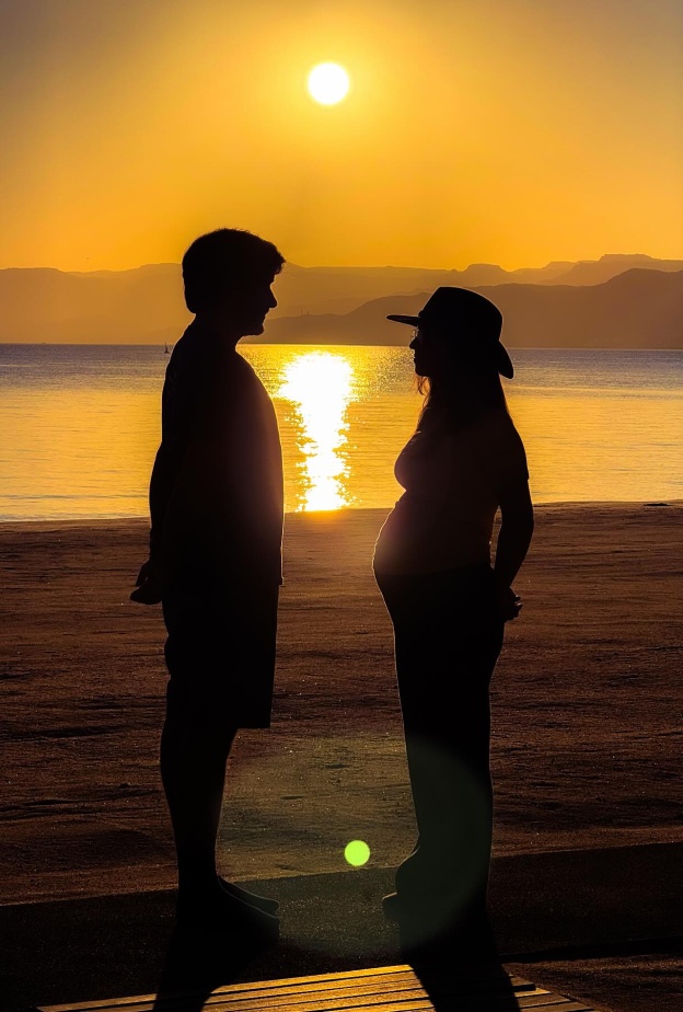 الملكة رانيا تعلن حمل ابنتها الأميرة إيمان