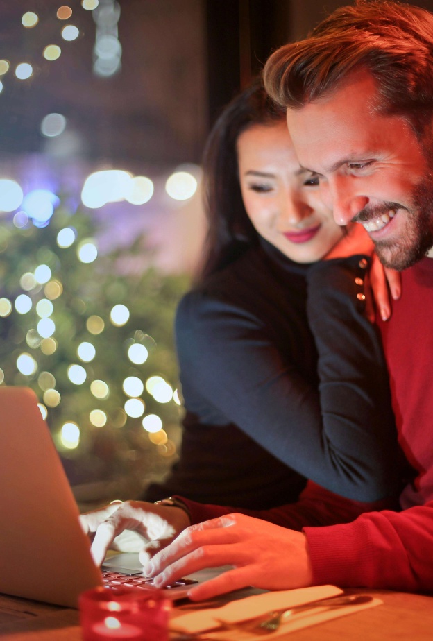 الحب عند جيل الألفية التزام طويل الأجل وجيل زد يقدر الاستقلالية ويرحب بعلاقات الحب العابرة