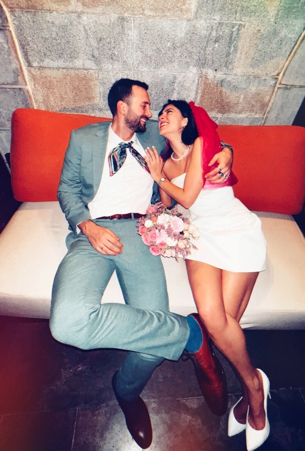 العروسان ستيفاني عطالله وزاف