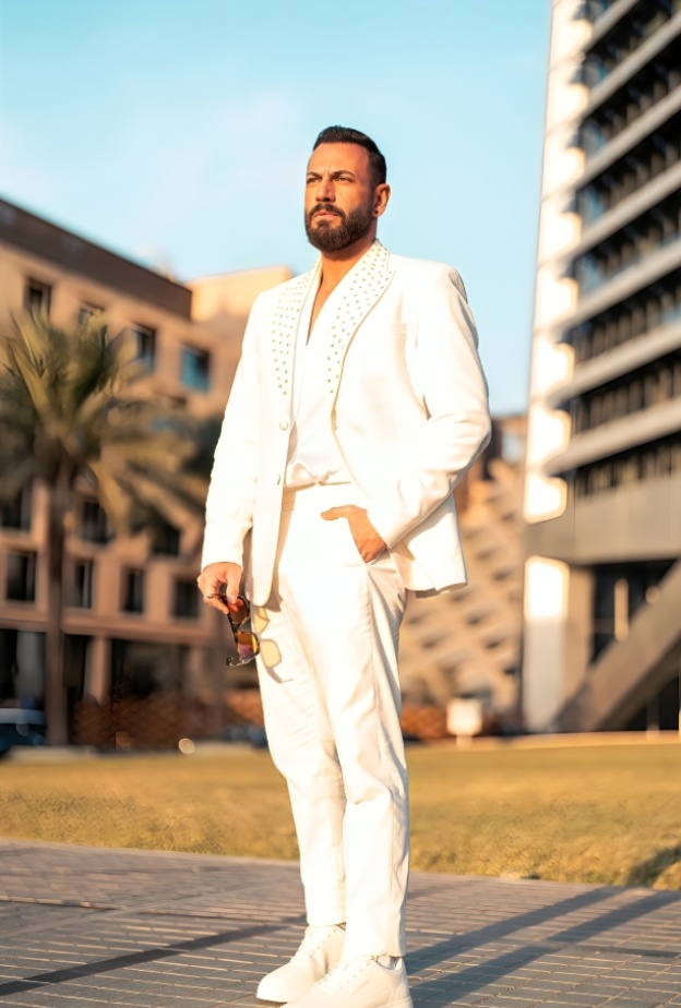 الممثل اللبناني نيقولا معوض