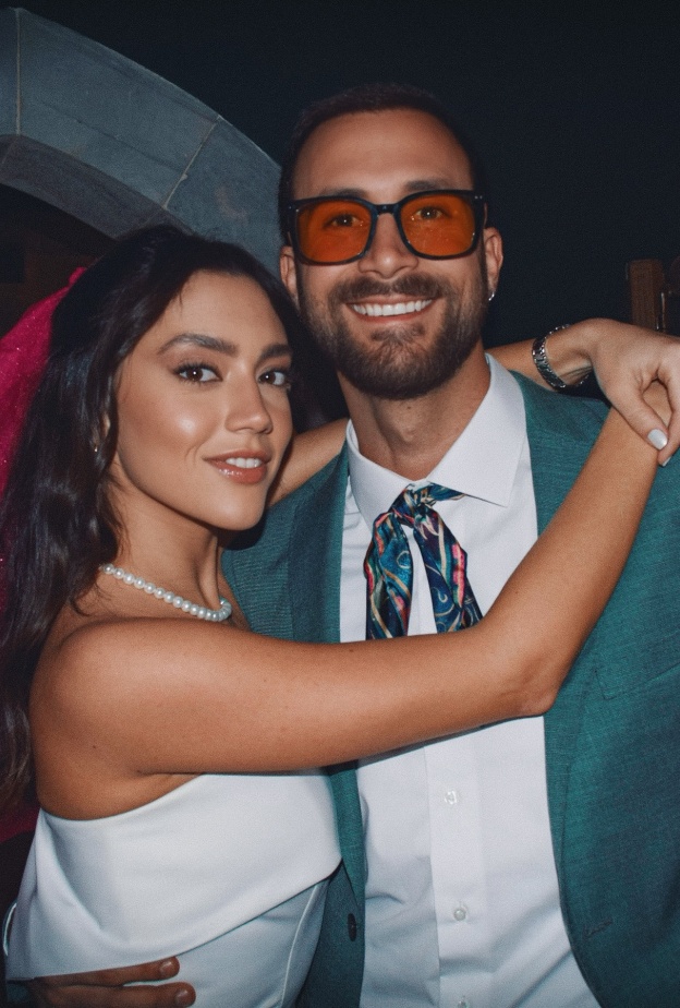 جولة على تصاميم مجوهرات أحدث 3 عرائس في الوسط الفني