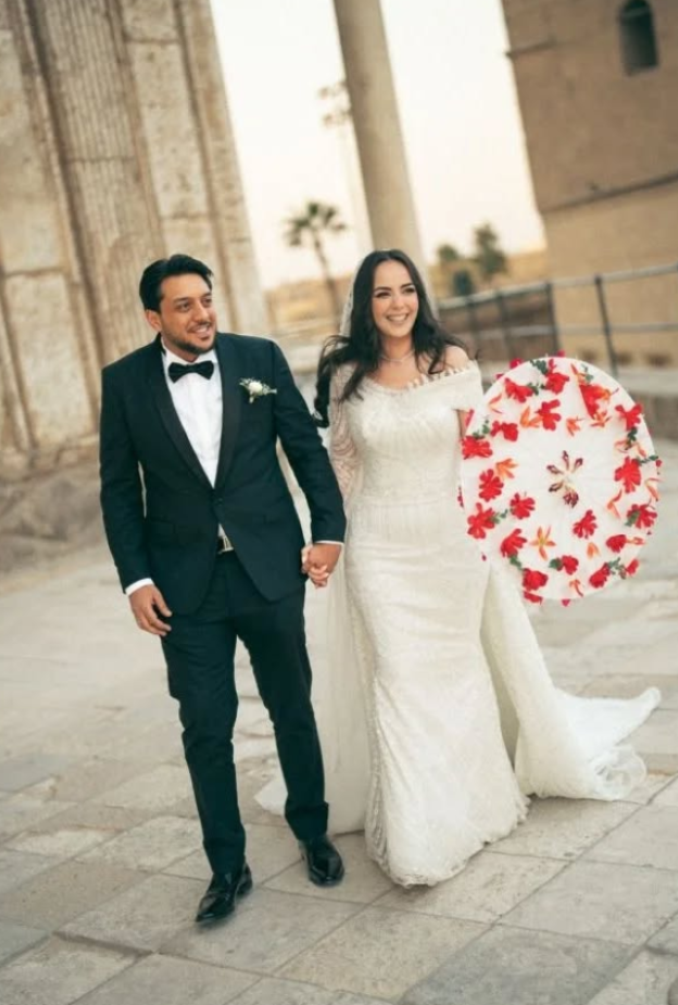 سارة درزاوي في يوم زفافها