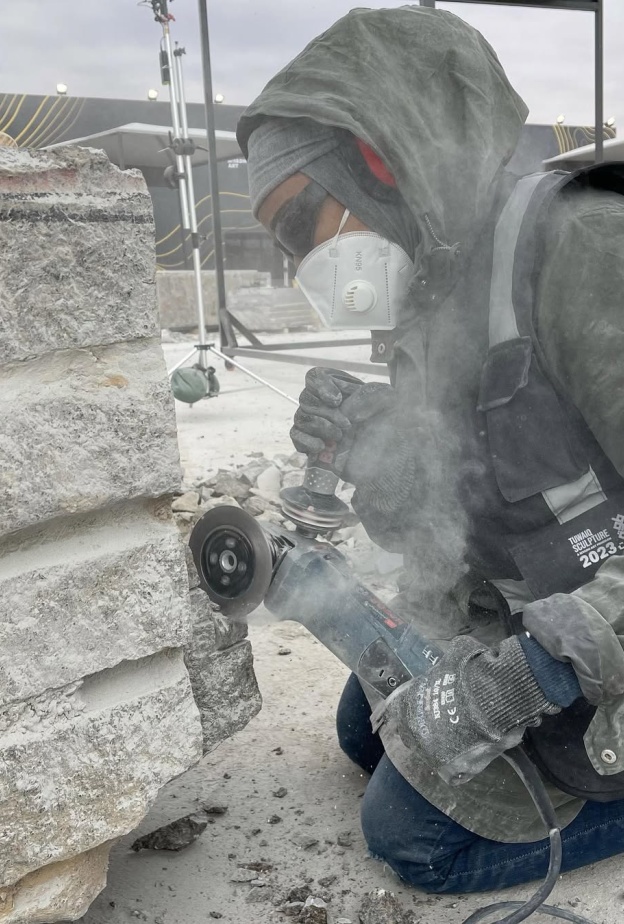 نهى الشريف ضمن فناني ملتقى طويق الدولي للنحت