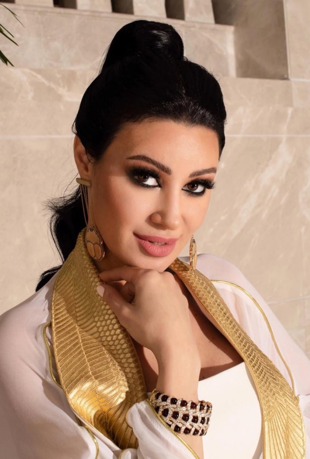 مكياج وتسريحات شعر أروى جودة تزامنا مع مناسبة عقد قرانها