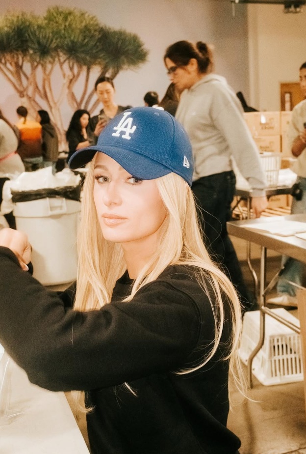 باريس هيلتون 