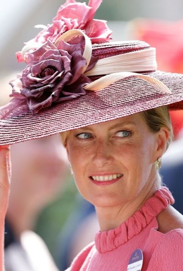 القصر يحتفل بعيد ميلاد صوفي كاتمة الأسرار والصديقة المخلصة