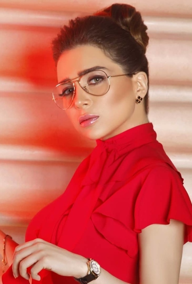 مي عز الدين