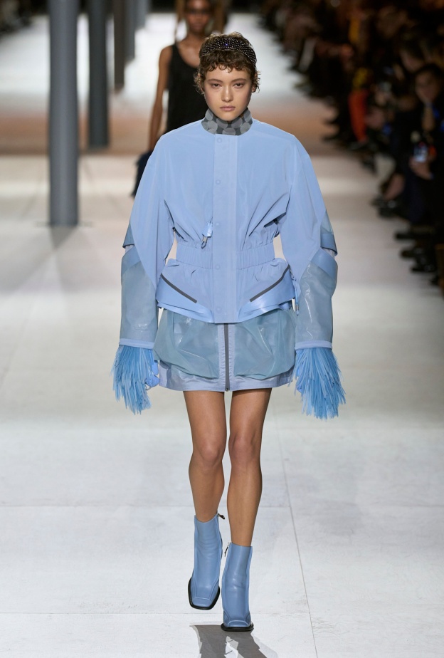 إطلالة من Louis Vuitton