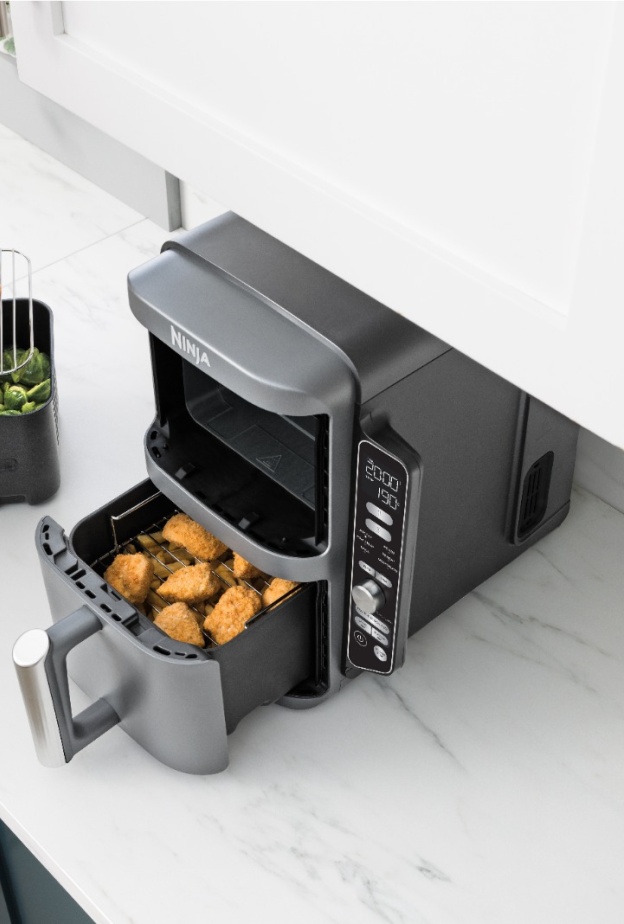 تعرفي على جهازي Ninja Double Stack XL Air Fryer و Ninja Woodfire 8-In-1