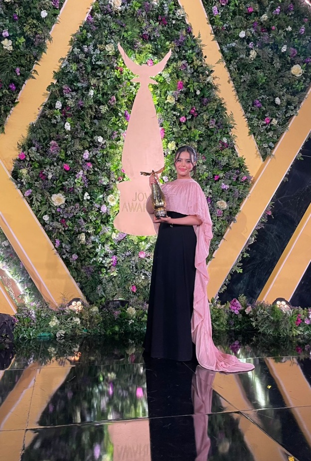 خاص لـ"هي": الفنانة السعودية العنود عبدالحكيم.. انطلاقة نحو النجومية تتوجها جائزة Joy Awards