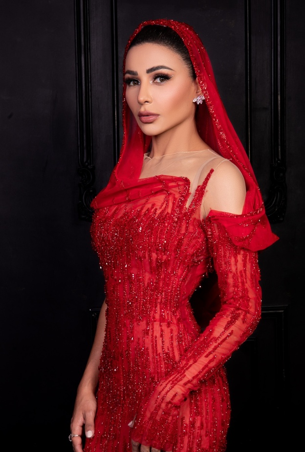 مهيرة عبد العزيز