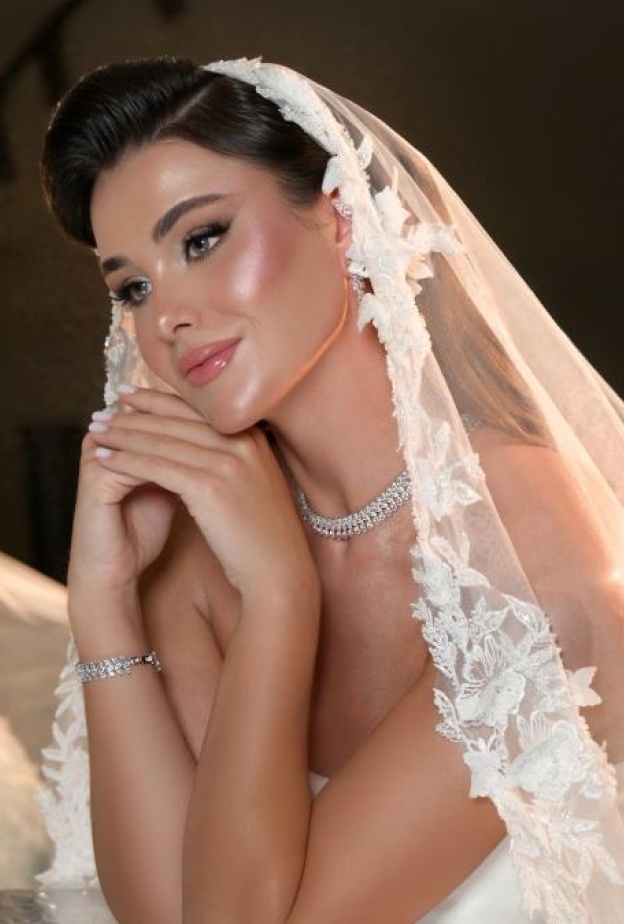 من مكياج العرايس من خبيرة المكياج السعودية لولوه النصار