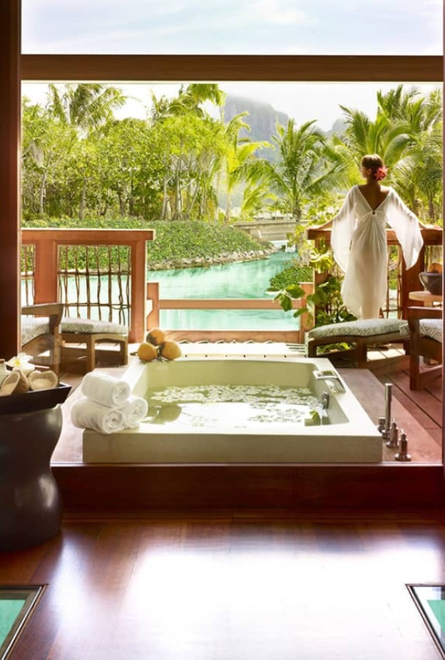 فندق ومنتجع فور سيزونز بورا بورا Four Seasons Bora Bora