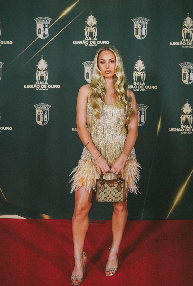 مجوهرات آنا ماريا ماركوفيتش أجمل لاعبة كرة قدم في العالم