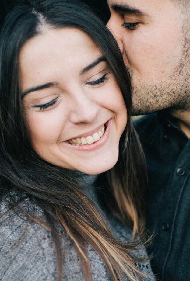 الرجل الذي يمنح المرأة الحب ويملأ حياتها بالأمل هو رجل محب لها بصدق