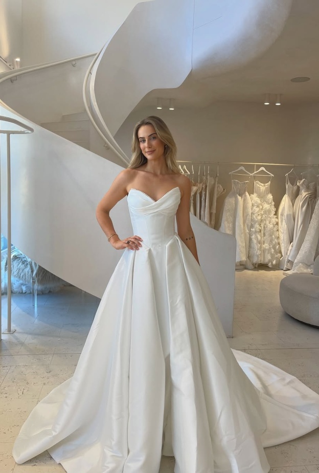 فستان زفاف مصنوع من الجاكار- @Pallas Couture Privée