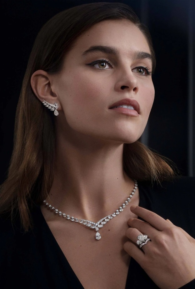 قلادة Joséphine Valse Impériale من شوميه Chaumet