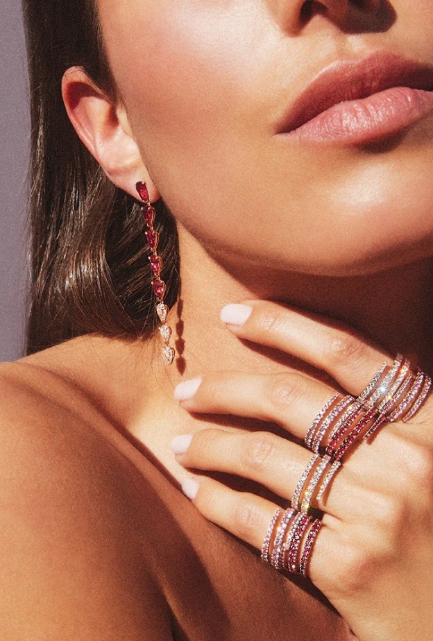 مجوهرات ياقوت أحمر مثالية لاطلالتك الراقية في عيد الحب الصورة من Anita Ko