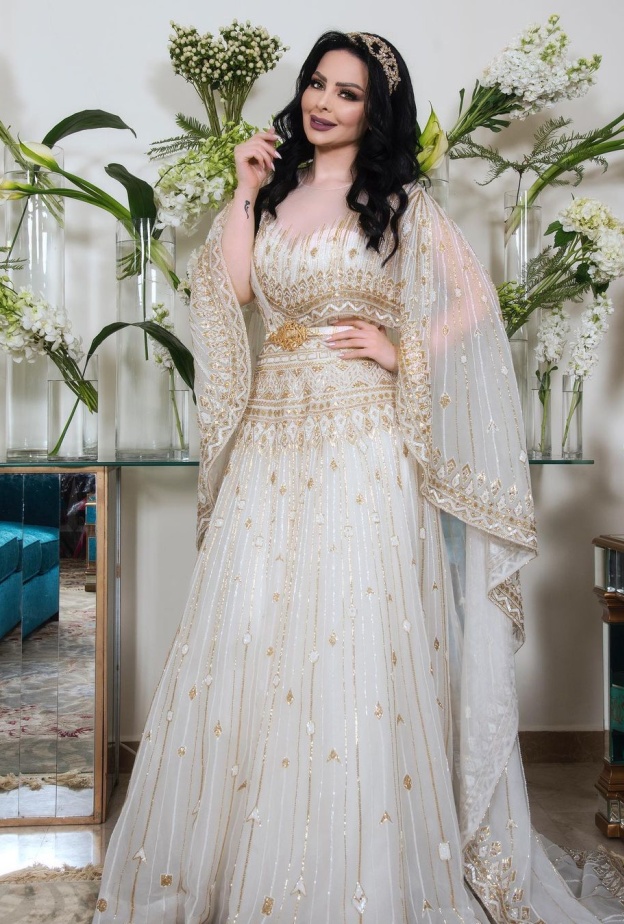 من إطلالة ديانا كرزون في عقد قرانها فبراير 2020