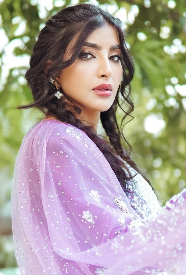 بثينة الرئيسي ضورة من انستغرامها