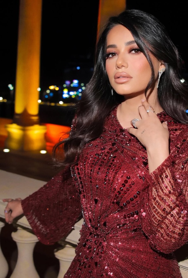رحمة رياض صورة من حسابها على انستغرام