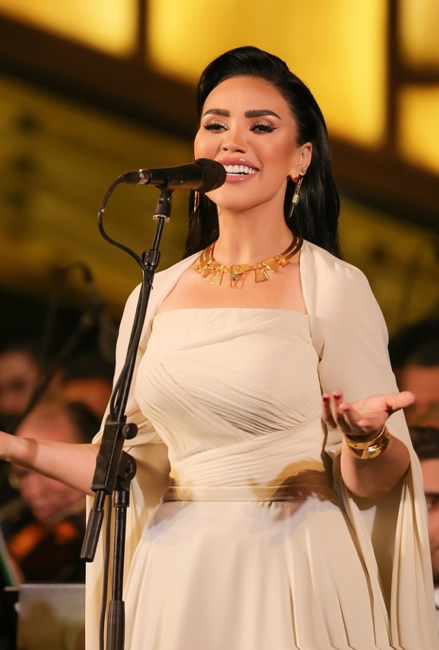 مي فاروق وريهام عبد الحكيم تجتمعان في حفل جديد لإحياء ذكرى مرور 50 عاما على رحيل "أم كلثوم"