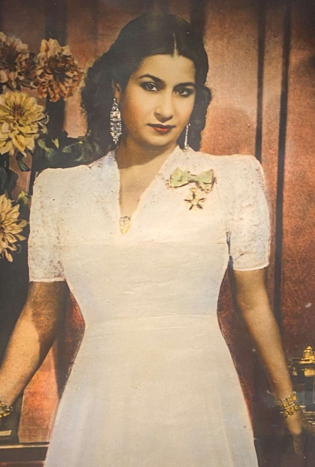 صورة نادرة لكوكب الشرق أم كلثوم في شبابها