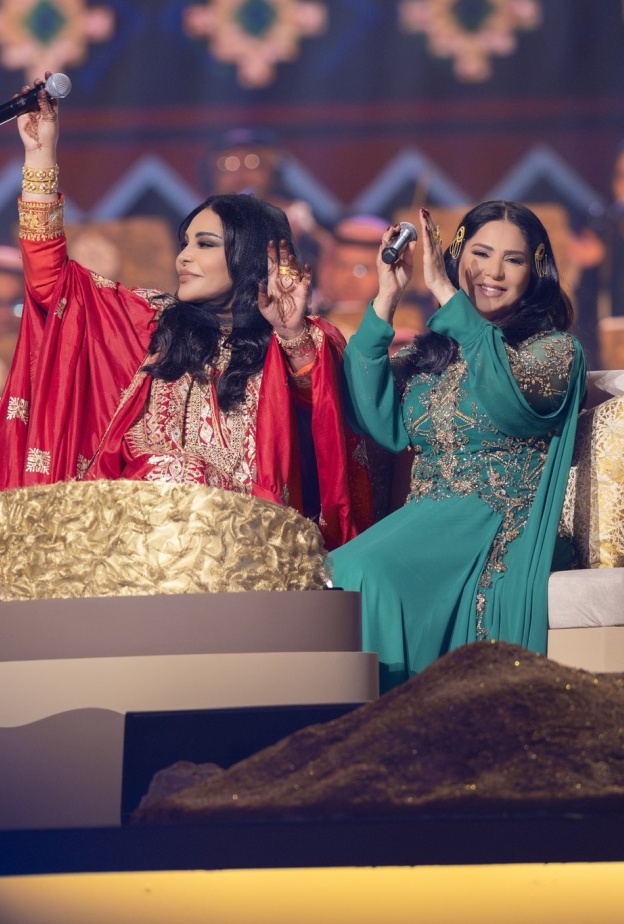 أحلام ونوال