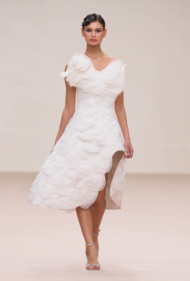 عروض أزياء متنوعة تُطرح للمرة الأولى في أسبوع دبي للموضة لشتاء 2026