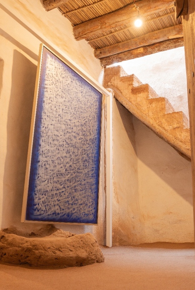 خاص لـ"هي": مؤسسة خولة للفن والثقافة تحتفي بفن الخطّ في مهرجان الخط العربي 2025 في العُلا 