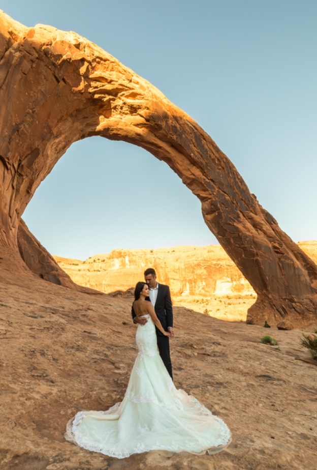 أفكار استثنائية وغير مسبوقة لجلسة تصوير العروسين قبل حفل الزفاف