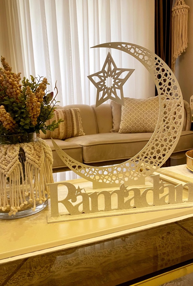بمجموعة من الأفكار الديكورية لغرفة استقبال الضيوف، يمكن خلق مظهر احتفالي مميز وظهور المنزل بأجمل صورة أمام زوارك
