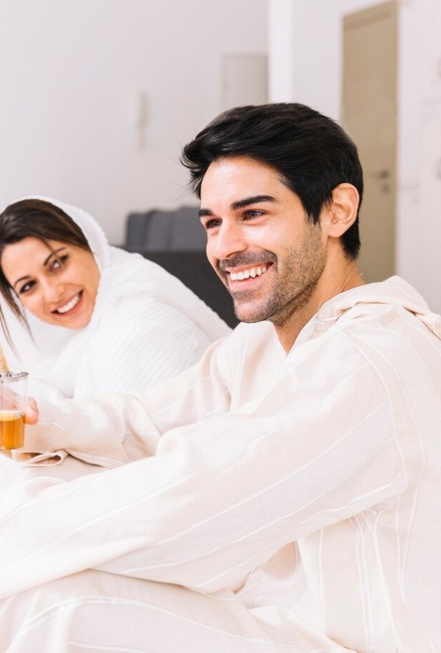 رمضان فرصة جيدة لتعزيز العلاقة الزوجية على الزوجين الاستفادة منها لتحقيق الانسجام والتناغم بينهما